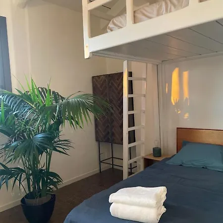 Sous Les Toits De St Tropez شقة *