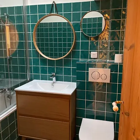 Sous Les Toits De St Tropez سان تروبيه